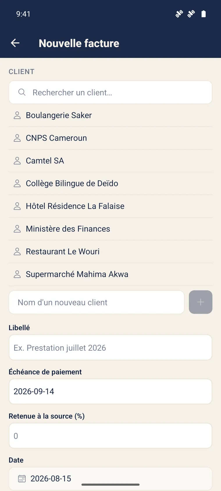 Création d'une facture client depuis le mobile : choix du client, libellé, échéance et retenue à la source.